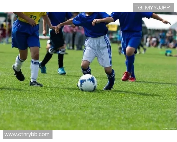 张丽专访：从绿茵场到人生舞台的足球旅程回顾与展望
