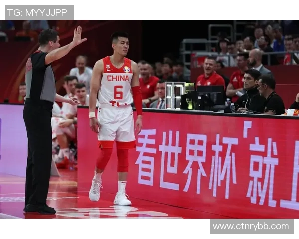 武汉篮球队在世界杯预选赛中以88分高居积分榜首位展现强劲实力